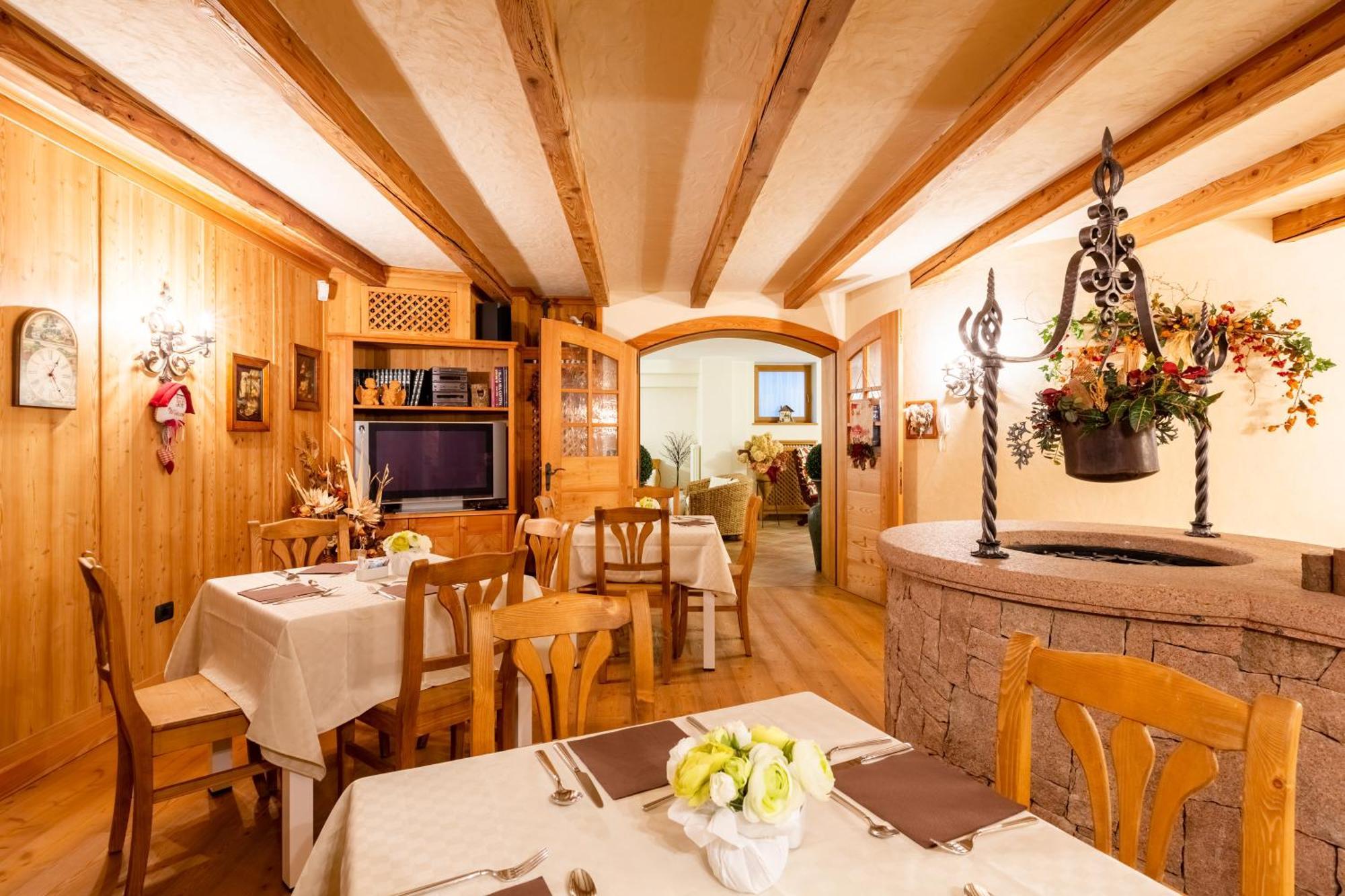 Appartamento Le Colonne - Relais Villa Quercia Tassullo Eksteriør bilde